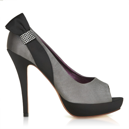 Shoe