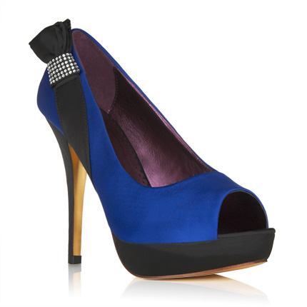 Shoe